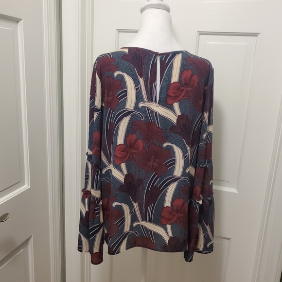 Ann TAYLOR Floral Print Long Sleeve Bell/Ruffle Size Medium - Picture 4 of 11